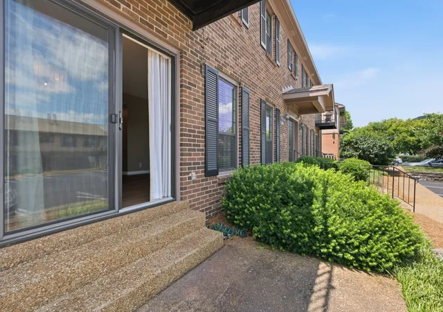 Listing Photo 5 - Condo for sale in building located at 5741 Brentwood Trce, Brentwood, TN 37027