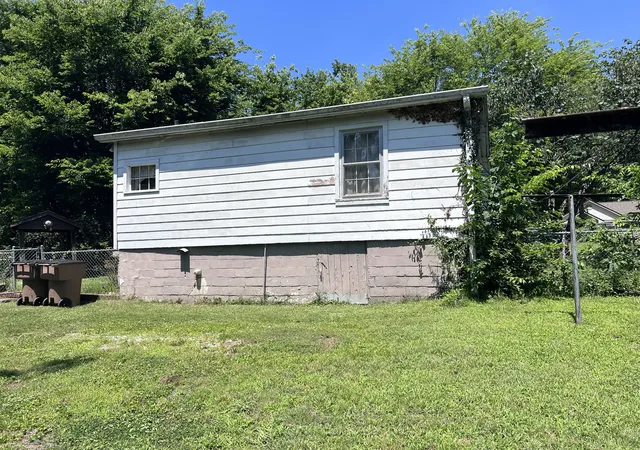Photo 3 of Single family home for sale at 2306 Alpine Ave, Nashville, TN 37218 | MLS# 3246657 | Listing updated on 2026-08-10