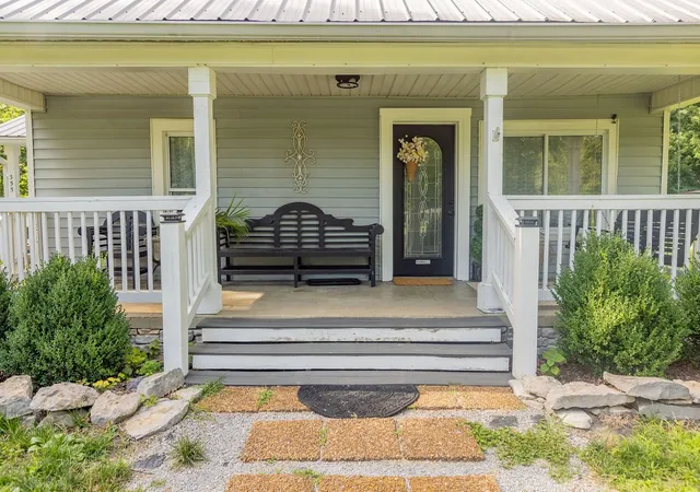 Homes for sale in Bethpage, TN | 355 Whitson Rd, Bethpage, TN 37022 | MLS# 3246775