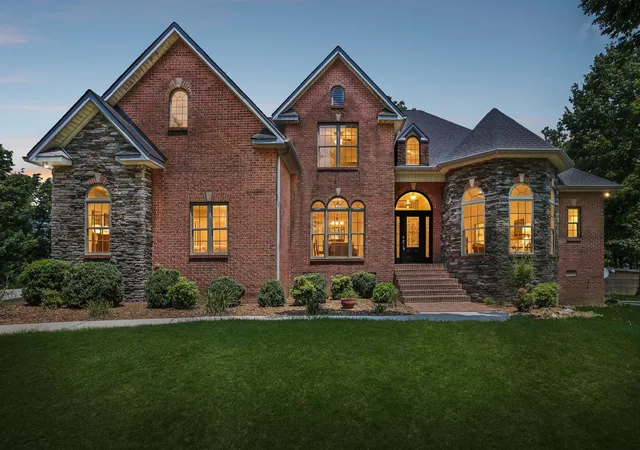 2nd image of 231 Point Dr, Belvidere, TN 37306 | MLS# 3246718