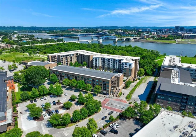 Homes for sale in Chattanooga, TN | 200 Manufacturers Road #707, Chattanooga, TN 37405 | MLS# 3246715