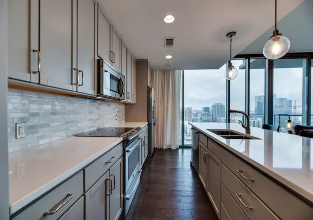 Photo 3 of Condo for sale at 1212 Laurel St #1915, Nashville, TN 37203 | MLS# 3251431 | Listing updated on 2026-06-27