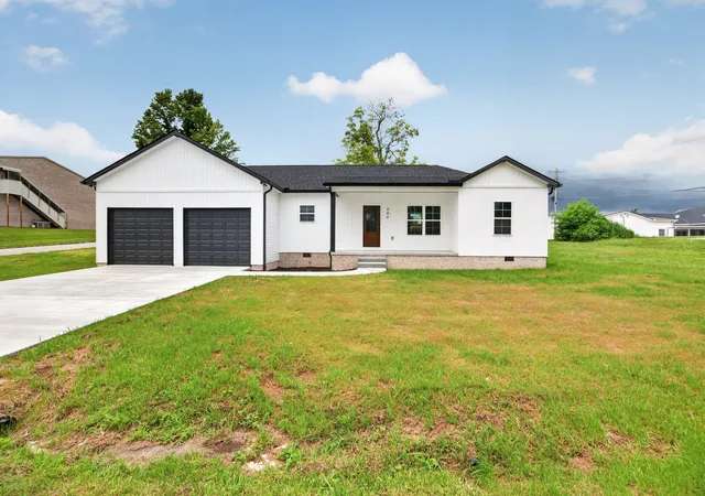 1st image of 208 E Crawford Ave, Monterey, TN 38574 | MLS# 3248821