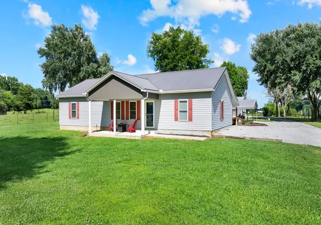 Photo 2 of Single family home for sale at 257 Whitaker Rd, Shelbyville, TN 37160 | MLS# 3250479 | Listing updated on 2026-09-02