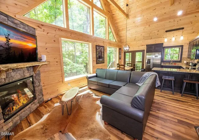 2nd image of 515 Deer Path Lane, Gatlinburg, TN 37738 | MLS# 3302036