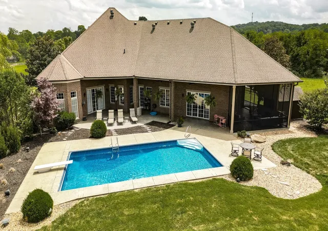 Photo 2 of Single family home for sale at 2436 Long Holw Pike, Hendersonville, TN 37075 | MLS# 3246829 | Listing updated on 2026-10-03
