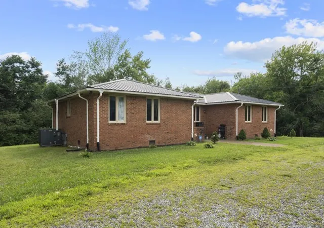 Homes for sale in Centerville, TN | 384 Columbia Ave, Centerville, TN 37033 | MLS# 3246909
