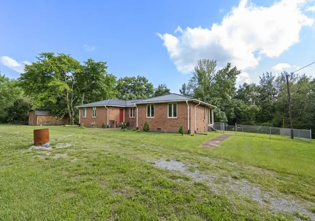 Homes for sale in Centerville, TN | 384 Columbia Ave, Centerville, TN 37033 | MLS# 3246909