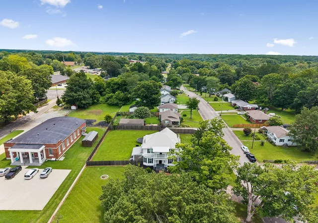 Homes for sale in Lawrenceburg, TN | 106 Lafayette Ave, Lawrenceburg, TN 38464 | MLS# 3246929