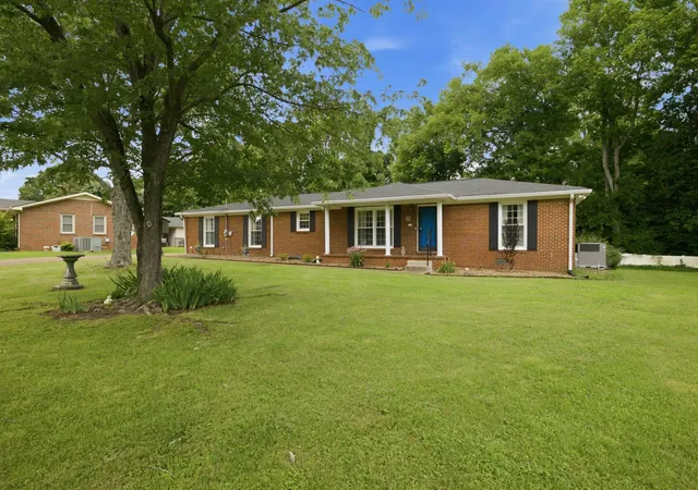 Photo 2 of Single family home for sale at 1507 Jewell Dr, Columbia, TN 38401 | MLS# 3246932 | Listing updated on 2026-10-05