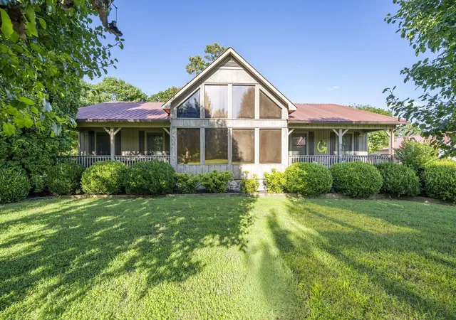 Homes for sale in Savannah, TN | 2960 Oak Grove Rd, Savannah, TN 38372 | MLS# 3246857