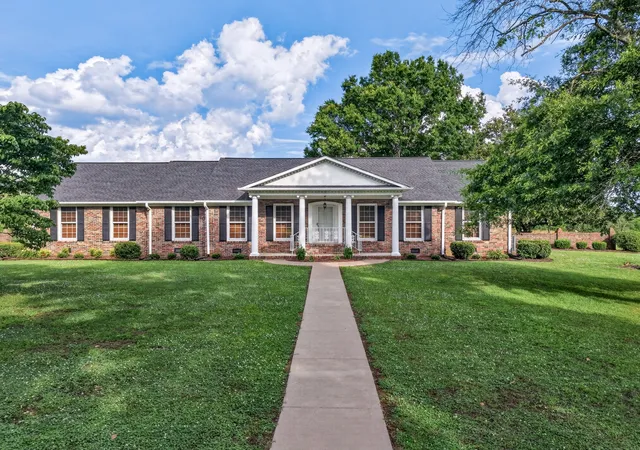 1st image of 805 Boonshill Petersburg Rd, Petersburg, TN 37144 | MLS# 3246911