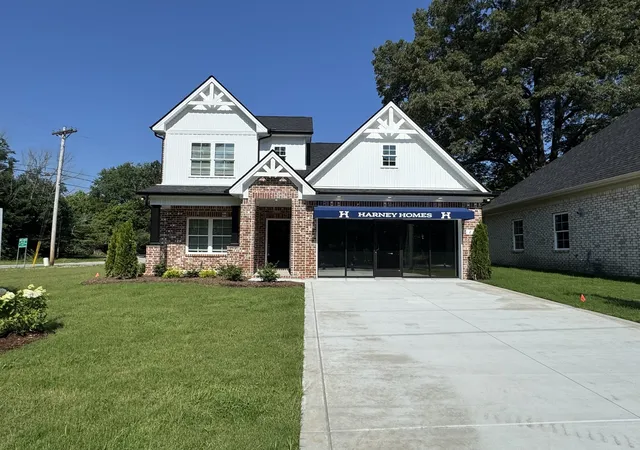 Homes for sale in Manchester, TN | 27 Laurel View St, Manchester, TN 37355 | MLS# 3246917