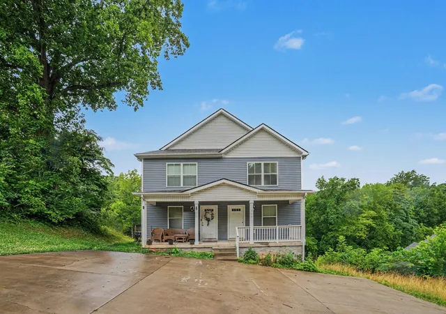 1st image of 906 E Happy Hollow Dr, Clarksville, TN 37040 | MLS# 3247947
