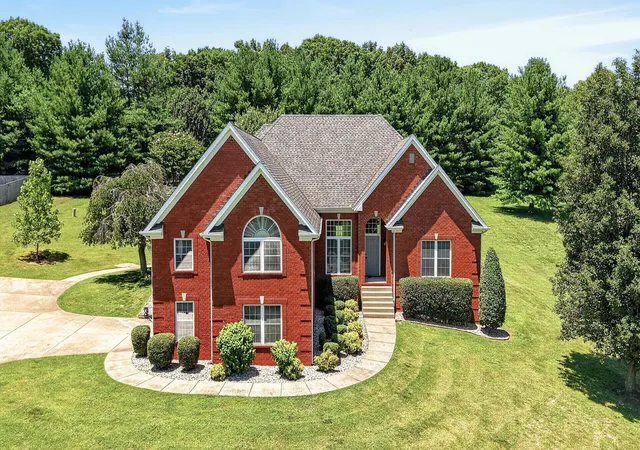 Homes for sale in Springfield, TN | 2011 Bryans Park Ct, Springfield, TN 37172 | MLS# 3247874