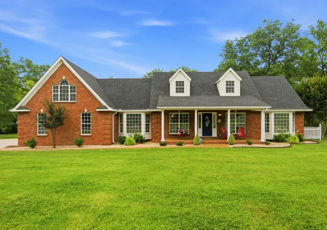 Homes for sale in White House, TN | 318 Walnut Ct, White House, TN 37188 | MLS# 3247553