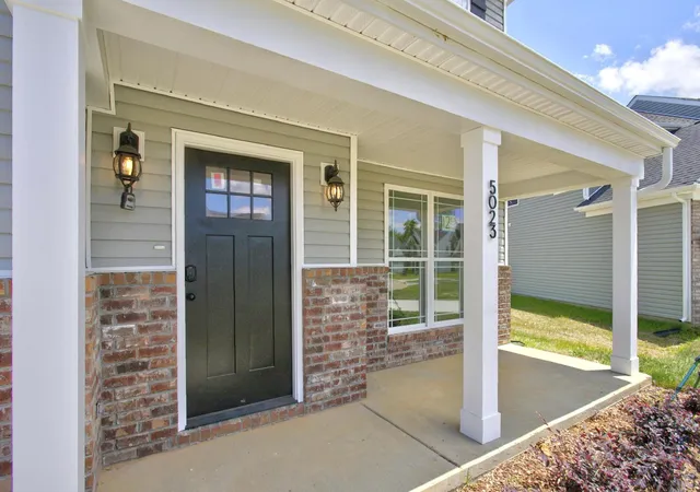 Homes for sale in Spring Hill, TN | 5023 Salient Dr, Spring Hill, TN 37174 | MLS# 3250358