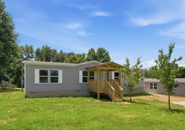 Manufactured home for sale at 335 Meridian Dr, Smithville, TN 37166 | MLS# 3270644