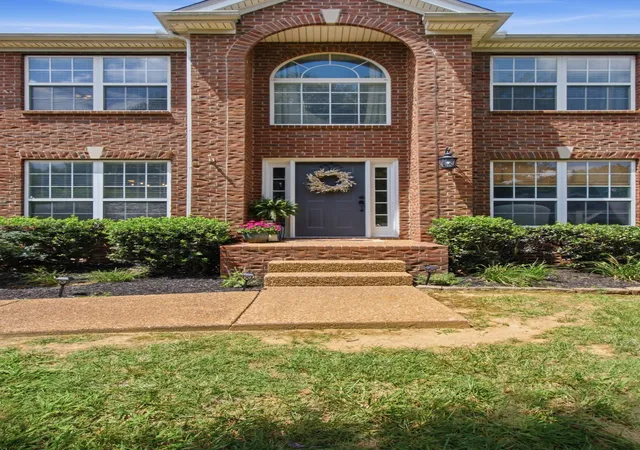 Photo 2 of Single family home for sale at 2923 Burtonwood Dr, Spring Hill, TN 37174 | MLS# 3247037 | Listing updated on 2026-07-25