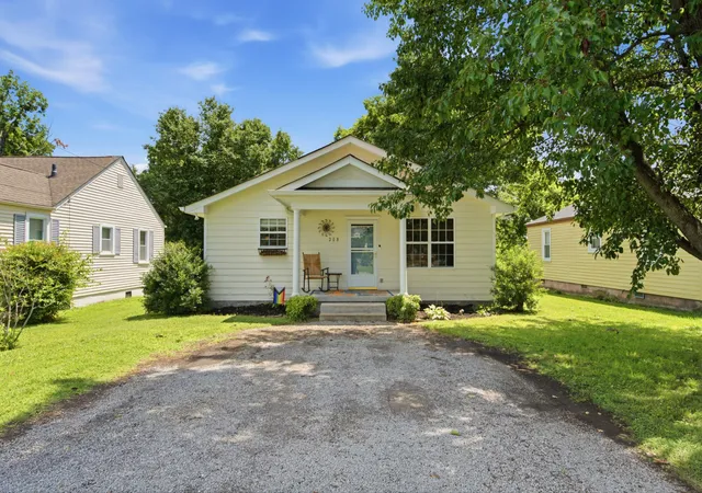 2nd image of 208 East Ave, Goodlettsville, TN 37072 | MLS# 3247577