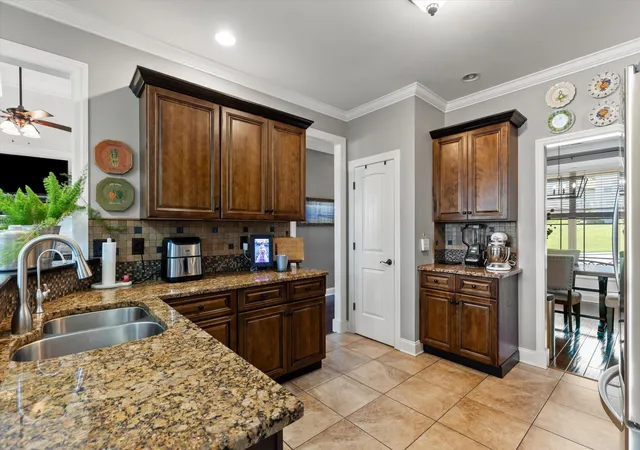 Photo 3 of Single family home for sale at 9083 Sunridge Dr, Ooltewah, TN 37363 | MLS# 3337302 | Listing updated on 2026-08-17