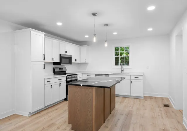 Photo 1 of Single family home for sale at 2828 Georgia Ave, Nashville, TN 37209 | MLS# 3255842 | Listing updated on 2026-09-08