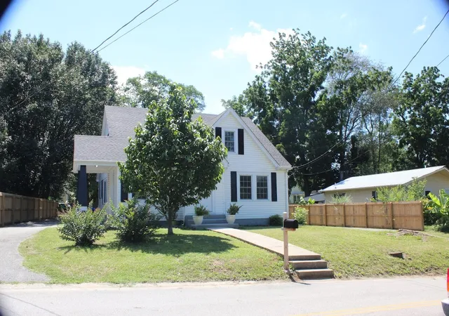 Homes for sale in Mc Minnville, TN | 114 Oak St, Mc Minnville, TN 37110 | MLS# 3247857