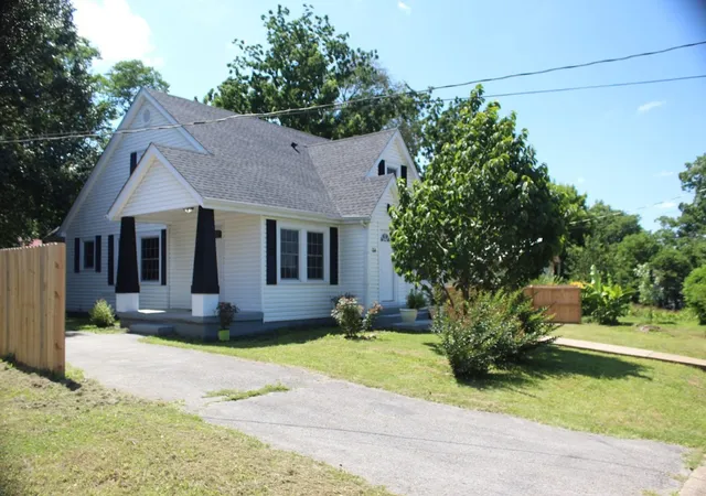 3rd image of 114 Oak St, Mc Minnville, TN 37110 | MLS# 3247857