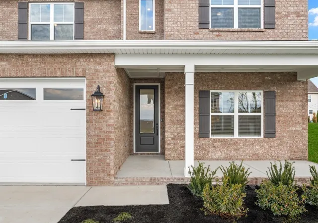 Photo 3 of Single family home for sale at 816 Hillock Trace, Lebanon, TN 37087 | MLS# 3247506 | Listing updated on 2026-10-05