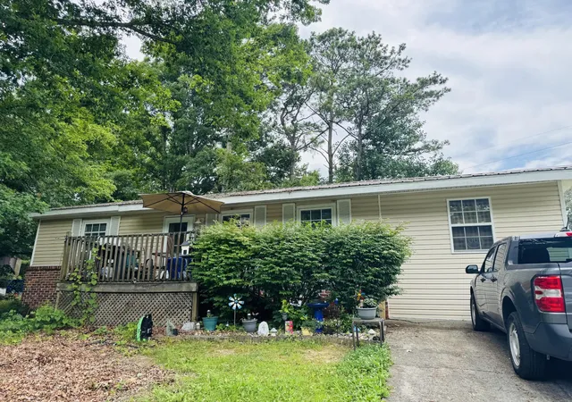 Photo 1 of Sale Pending at 825 Minnis Rd Ne, Cleveland, TN 37323 | MLS# 3247112 | Listing updated on 2026-09-12