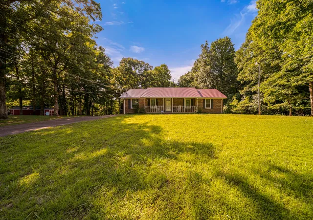 Photo 2 of Single family home for sale at 211 Rouse Rd, Dickson, TN 37055 | MLS# 3247133 | Listing updated on 2026-09-14