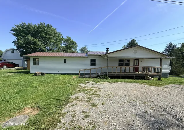 Homes for sale in Jamestown, TN | 431 Patton Heights Circle, Jamestown, TN 38556 | MLS# 3247115