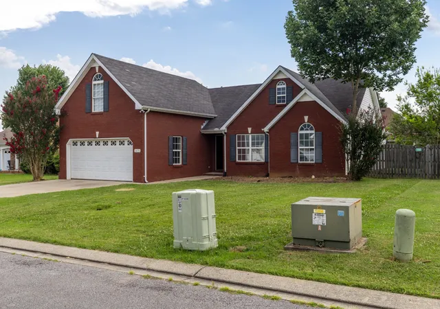 Homes for sale in Murfreesboro, TN | 1439 Antebellum Dr, Murfreesboro, TN 37128 | MLS# 3263243