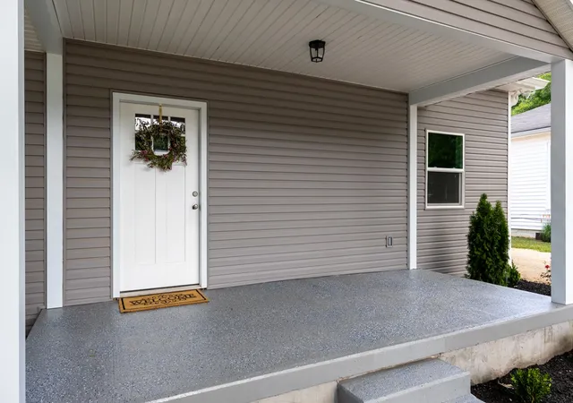 Photo 3 of Single family home for sale at 712 N Greenwood Ext, Lebanon, TN 37087 | MLS# 3253624 | Listing updated on 2026-08-21