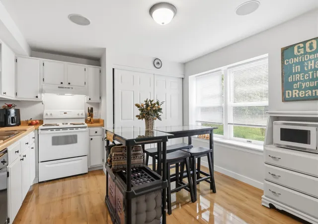 Photo 2 of Townhouse for sale at 112 Lake Forest Ct, Nashville, TN 37217 | MLS# 3247177 | Listing updated on 2026-09-13