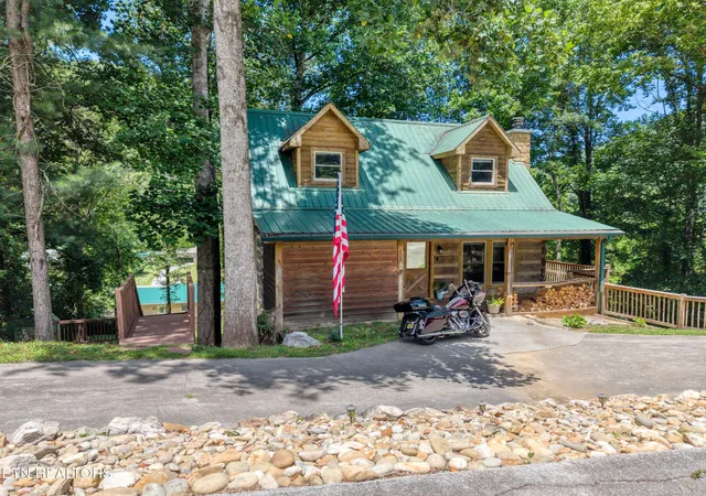 3rd image of 124 E Leatherwood Dr, Walland, TN 37886 | MLS# 3247218