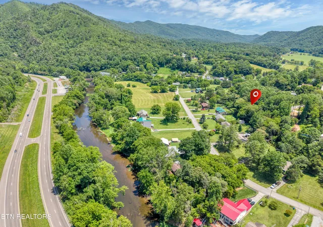 4th image of 124 E Leatherwood Dr, Walland, TN 37886 | MLS# 3247218