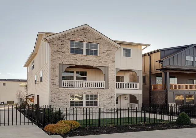Photo 4 of Sale Pending at 504 Edwin St #38, Nashville, TN 37207 | MLS# 3247232 | Listing updated on 2026-07-17