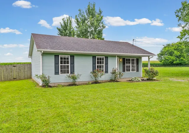 Homes for sale in Oak Grove, KY | 301 Bumpus Mill Rd, Oak Grove, KY 42262 | MLS# 3247720