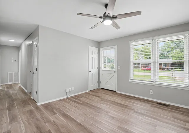Photo 4 of Single family home for sale at 416 Lealand Ln, Lebanon, TN 37087 | MLS# 3305107 | Listing updated on 2026-09-25