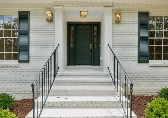 1st image of 6004 Hillsboro Pike, Nashville, TN 37215 | MLS# 3286187