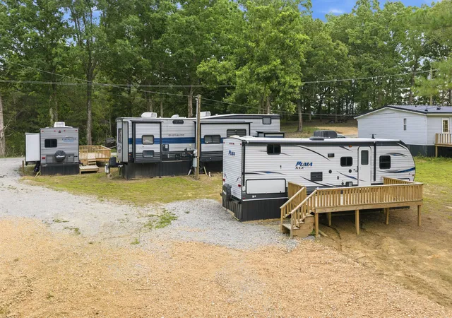 3rd image of 174 Grice Ln, Parsons, TN 38363 | MLS# 3248079