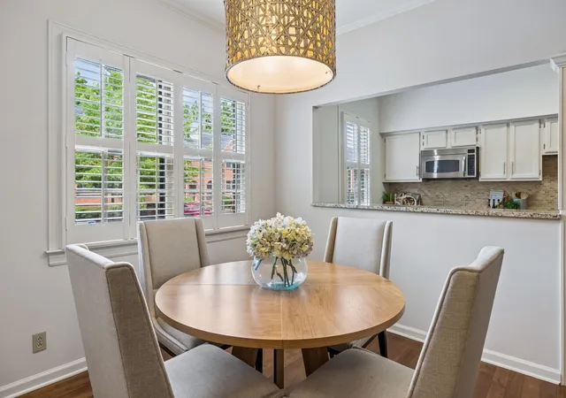 4th image of 220 Westchase Dr, Nashville, TN 37205 | MLS# 3247756