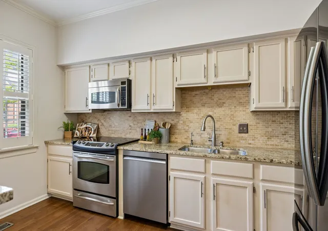 5th image of 220 Westchase Dr, Nashville, TN 37205 | MLS# 3247756