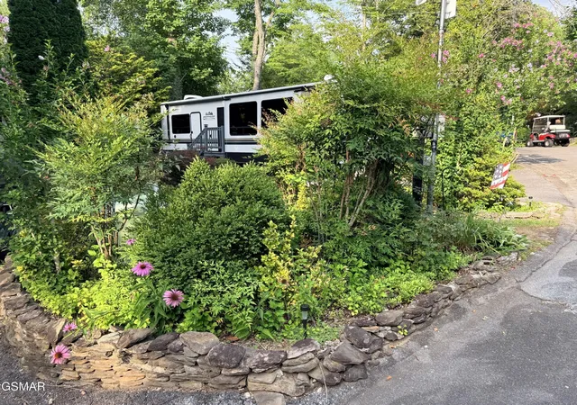 2nd image of 4229 E Parkway #110, Gatlinburg, TN 37738 | MLS# 3513057