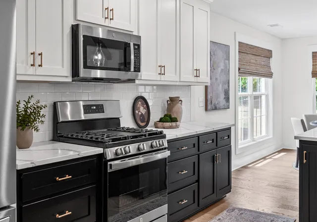2nd image of 365 Frontier Dr, Clarksville, TN 37043 | MLS# 3260818