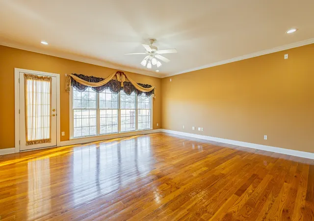 3rd image of 114 Courtside Ln, Tullahoma, TN 37388 | MLS# 3251954