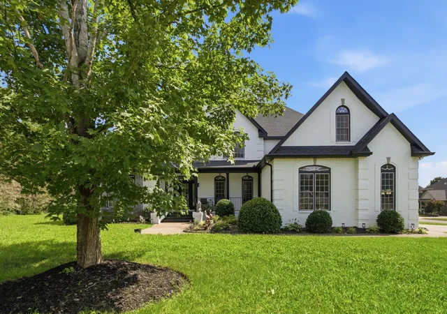 Photo 1 of Single family home for sale at 2205 Oakleigh Dr, Murfreesboro, TN 37129 | MLS# 3320553 | Listing updated on 2026-08-04