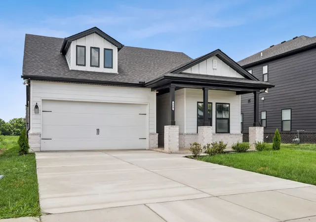 Photo 2 of Sale Pending at 207 Conger Dr, Lebanon, TN 37087 | MLS# 3247383 | Listing updated on 2026-07-21