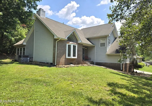 Homes for sale in Oak Ridge, TN | 108 Tempura Dr, Oak Ridge, TN 37830 | MLS# 3247386